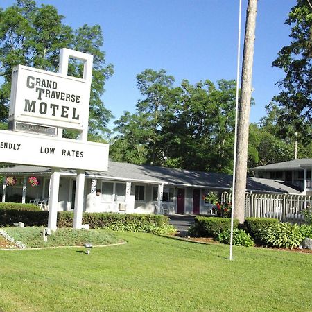 Grand Traverse Motel ทราเวิร์สซิตี้ ภายนอก รูปภาพ