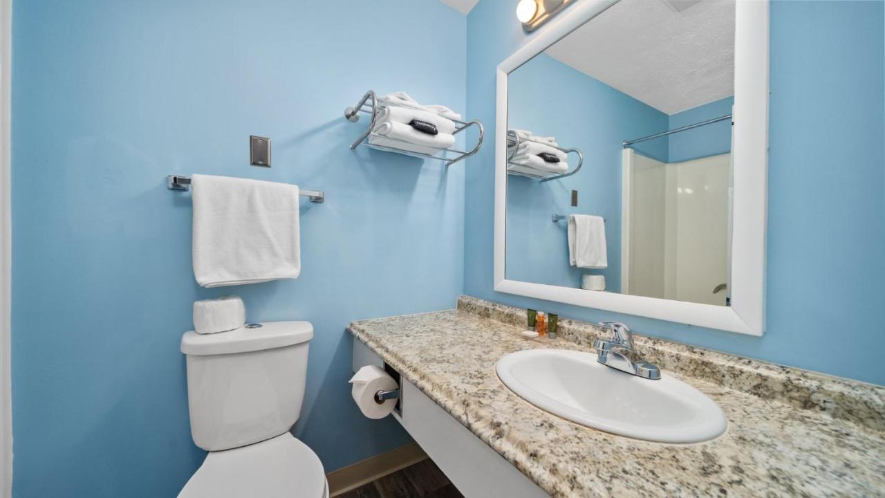 Grand Traverse Motel ทราเวิร์สซิตี้ ภายนอก รูปภาพ