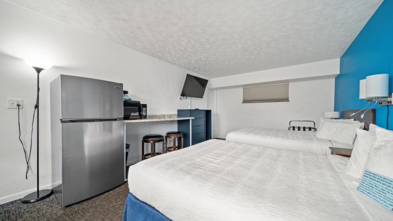 Grand Traverse Motel ทราเวิร์สซิตี้ ภายนอก รูปภาพ