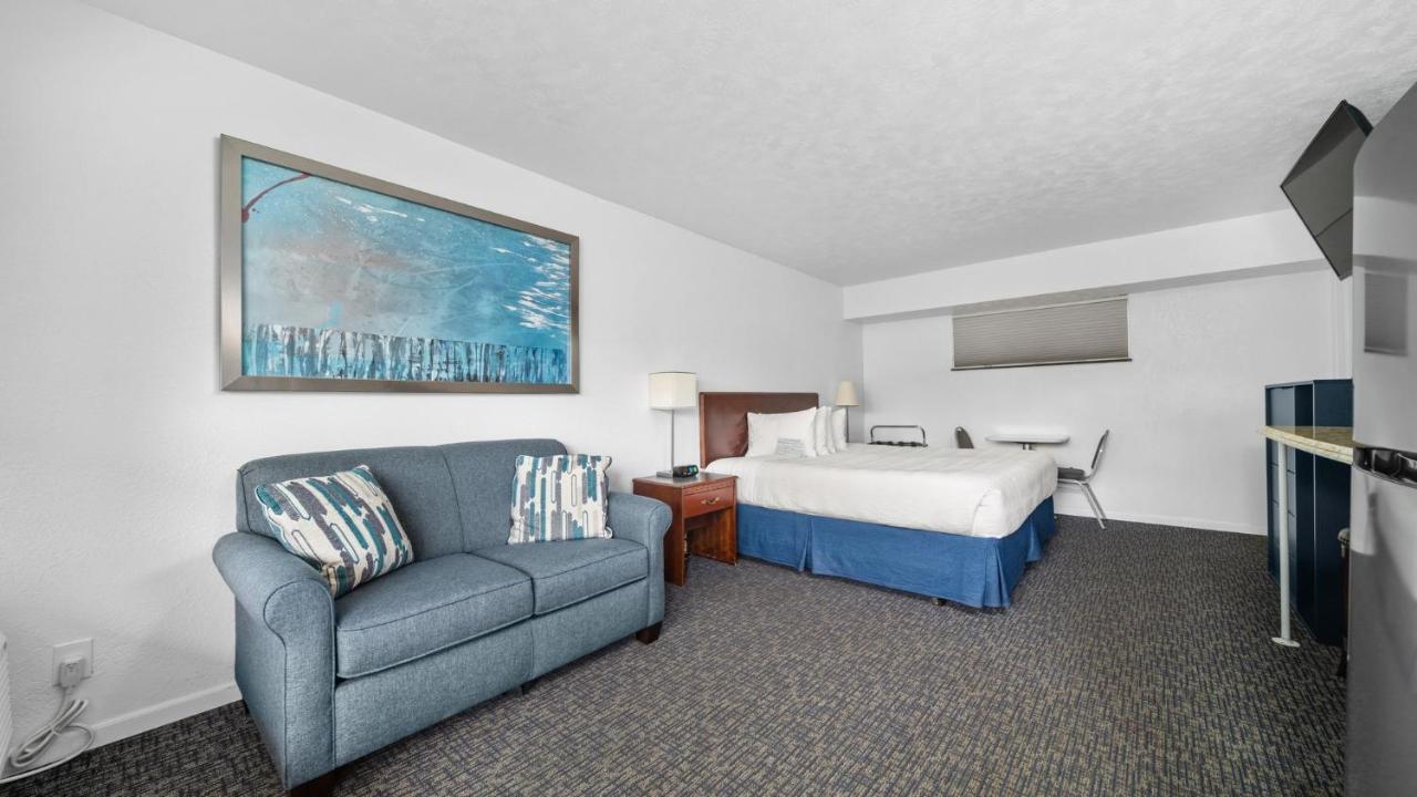 Grand Traverse Motel ทราเวิร์สซิตี้ ภายนอก รูปภาพ